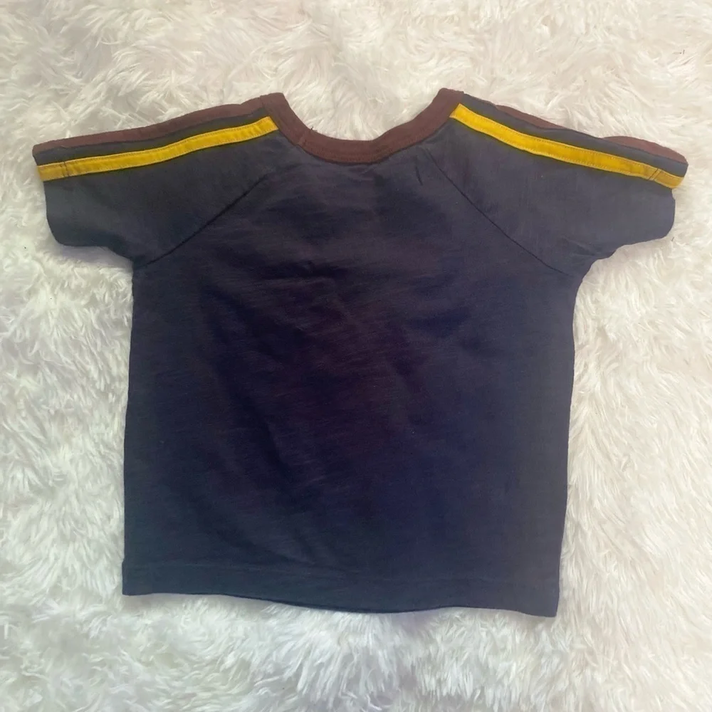 Oshkosh 12 month boy shirt sleeve tee tshirt